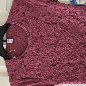 ARIZONA JEAN CO WOMENS JUNIOR "CRUSHED BERRY" SHORT SLEEVE FLORAL TOP SMALL